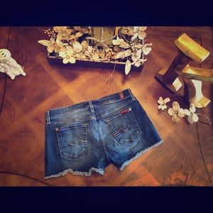 Women’s 7’s shorts